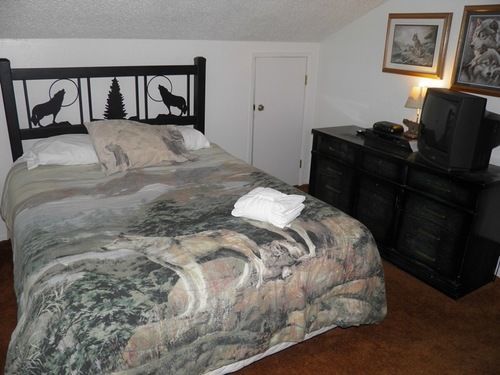 3832 Regina Rd. * South Lake Tahoe
